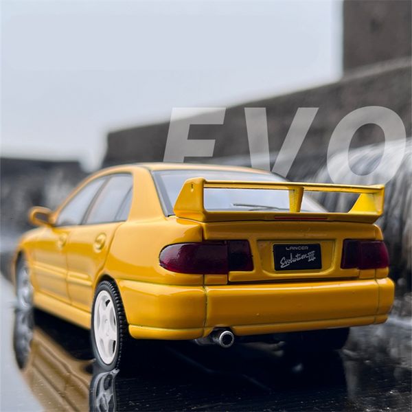Diecast Model 1 32 Mitsubishis Lancer Evolution IX 3 Alloy Racing Car Model Diecast Simulación Metal Toy Sports Car Model Collection Kids Gift 230509