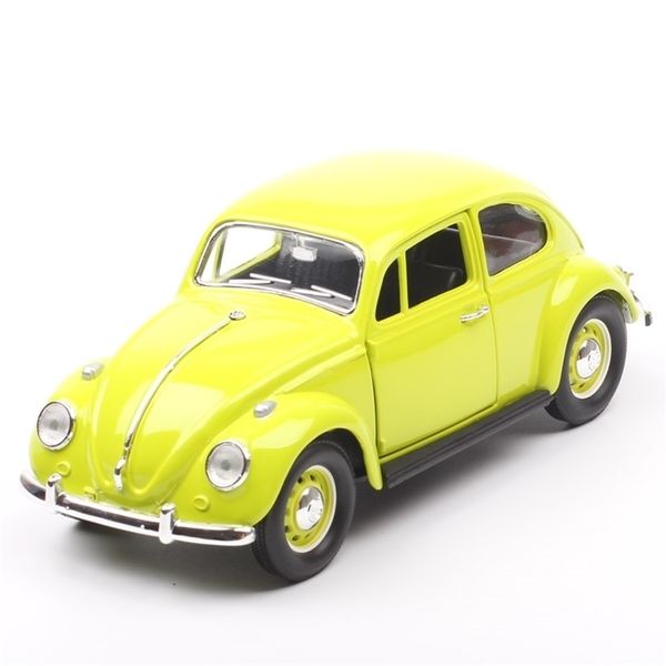 Modèle de voiture moulé sous pression 1 24 classique mini Superbug Beetle 1967 vintage Diecasts véhicule miniature en métal modèle échelle Bug voiture bus jouets cadeaux de collection 220930