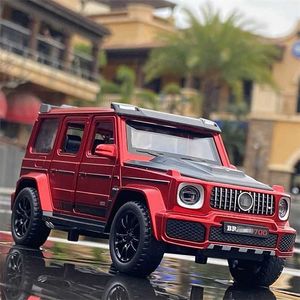 Modèle de voiture moulé sous pression 1/32 G700 G65 SUV modèle de voiture en alliage moulé sous pression Simulation métal jouet véhicules tout-terrain modèle de voiture son lumière Collection cadeau pour enfants 220926