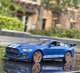 Diecast Model Car 1 32 Supercar de simulation élevée Ford Mustang Shelby GT500 ALLIAGE PULL Back Kid Toy 4 Open Door Children039S Gift2242049