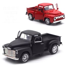 Diecast Model Car Pickups Truck 1/32 Escala Pull Back Alloy Toys Vehículo Colección de Navidad Regalo Coche de juguete para niños Y110 221103