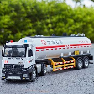 Diecast Model Cars 1/18 Die-casting Legering Legering OLIE TRUCK MODEL Afdikbare engineering Transportcontainer Container Car Water Pump Truck speelgoed S2452722