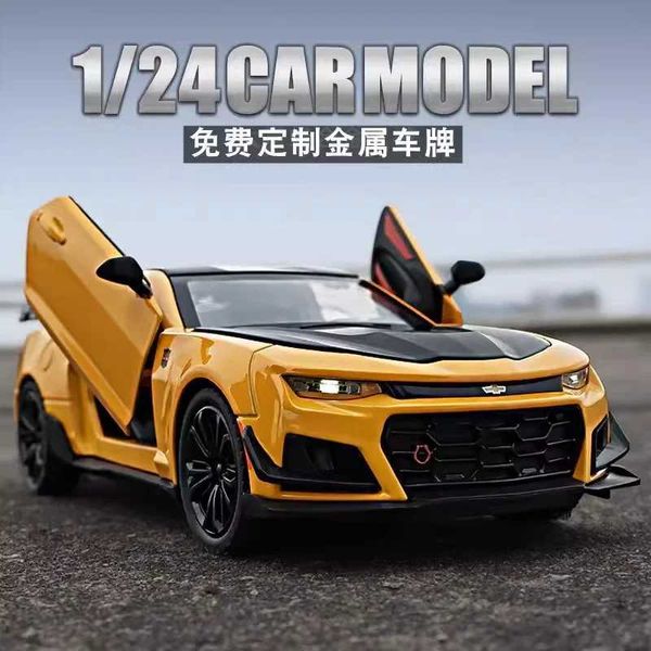 Modèle Diecast Cars 1 24 Chevrolet Camaro Alloy Modèle Diecast Toy Car Sound and Light Pull Back Metal Car Collection Collection Toys Boy Y2405208WEN