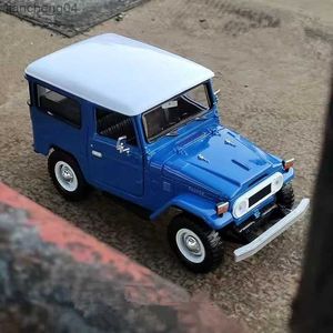 Diecast modelauto's 1 24 FJ CRUISER FJ40 Legering automodel Diecasts Metaal Speelgoed Terreinvoertuigen Hoge simulatiecollectie Jongen Kinderverjaardagscadeau