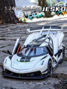 Modèle Diecast Cars 1 24 Koenigsegg Alloy Car Model Simulation Sound and Light Tat Back Toy Car Die Cast Sports Car Boy Series Decorative Giftl2405