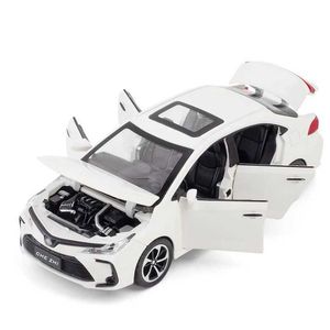 Modèle Diecast Cars 1 32 ALLIAGE DICAST COROLLA MODÈLE MODÈLE DE Toy Toy Car Simulation Sound et Light Tire Back to Childrens Series Toy Car T240524