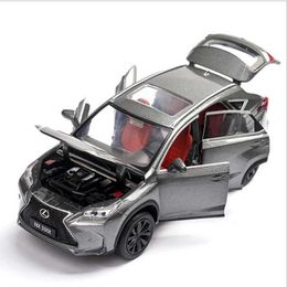 Diecast Model Cars 1 32 Kinderspeelgoed Auto Hoge simulatie Lexus NX200 Ally Toy Suv Metal Die-Cast Model Voertuiggeluid en Light Boy Toy Comaroj230228