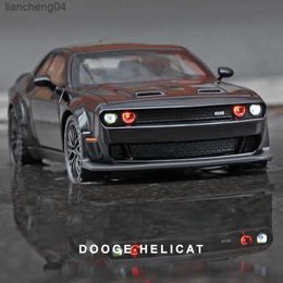 Modèle de voiture moulé sous pression 1/32 Dodge Challenger Hellcat Redeye Alliage Muscle Car Modèle Son et Lumière Jouet pour enfants Objets de collection Cadeau d'anniversaire