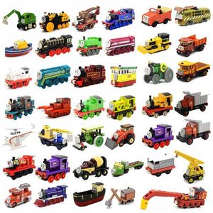 Diecast Model Cars 1 43 Thomas and Friends Toys james Gordon Patrick Spencer George Anne Donald Metal Magnetic Diecasts Train Car Toys BoysToy GiftJ230228J230228