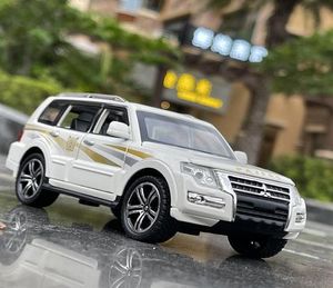 Modèle de voiture moulé sous pression 132 Mitsubishi PAJERO OffRoad SUV, modèle de voiture en alliage moulé sous pression, son et lumière, modèle de voiture à tirer, jouet de collection, 2676221