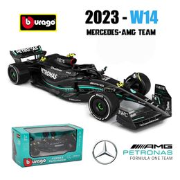 Modelo de Diecast Cars Bburago 1 43 Nuevo 2023 Mercedes AMG Team W14 44# Hamilton 63# Russell Formula One Alloy Super Toy Die Casting Modell2405