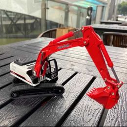 Modèles Diecast CARS DICAST 1 50 Échelle Belt de liaison Excavator Alloy Engineering Vehicle Model Static Metal Collectable Toy Holiday Gift S2452722