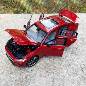 Modèle de voiture moulé sous pression, haute Simulation, 1/18 Original, nouveau modèle de voiture S60 moulé sous pression, rouge et gris, ornements, jouets pour garçons, Collection de cadeaux, 2020