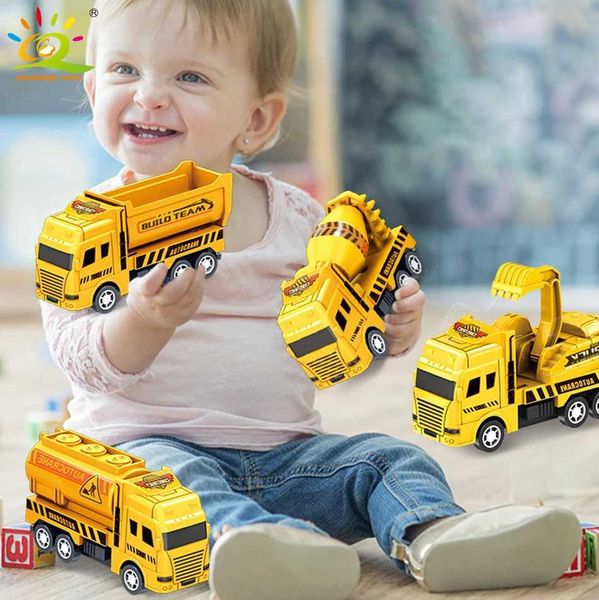 Modelo de Diecast Cars Huiqibao Educación de 4 piezas Ingeniería de Toy Warrior Ingeniería Modelo cuatro excavadoras de automóviles pequeños Camina volcada S2452722 {categoría}