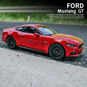 Diecast Model Cars WELLY 124 Ford Mustang GT 2015 Alloy Car Model Diecast Toy Vehicle High Simitation Cars Juguetes para niños Regalos para niños x0731