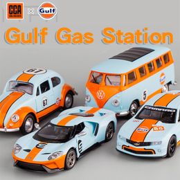 Diecast Model CCA Gulf Tankstation Fusca Bus Ford GT Camaro Racewagen Metalen Miniatuur Voertuig Kind Speelgoed Voor jongen Gift 230617