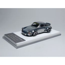 Diecast Model Verzamel 1 64 RWB 911 Coupe Backdate Ruwe Zilveren Diorama Auto Miniatuur Carros Speelgoed 230829