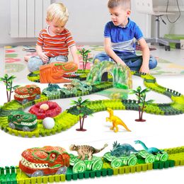 Diecast Modèle Dinosaure Train Jouets Créer Une Course Sur Route Mondiale Flexible Piste Playset Dinosaures Voiture De Course pour Vieux Garçon Filles 230818