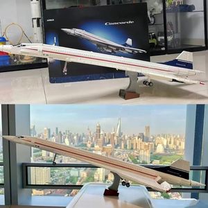 Modelo fundido a presión preventa 10318 avión de aviación bloque de construcción avión supersónico Concorde avión de pasajeros ladrillos juguetes para niños 231110