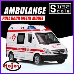 Diecast modelschaal 1 32 Ambulance Metal Alloy Pull Toys For Boys Children Kids Gift Vehicles Hobbies Collection 230821