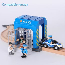 Diecast Model Set Dief Vangen Bouwsteen Pak Compatibel Met Houten Trein Spoor Speelgoed Plastic Station Kinderspeelgoed 231128