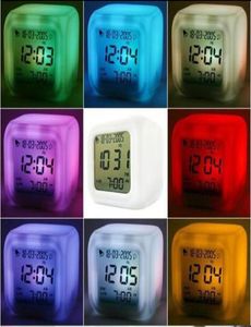Digitale wekker gloeiende LED 7 kleurveranderek klokken thermometer kleurrijke tafel klok met kalender 1155439