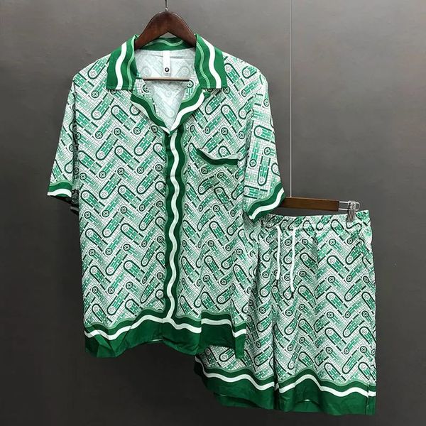 Les chemises d'été à imprimé numériques conviennent à des hommes d'impression hawaï.