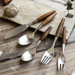 Ensembles de vaisselle 1pcs Handle en bois cuillère Articles ménagers Metal 304 Fork à couteaux en acier inoxydable et cuisine maison