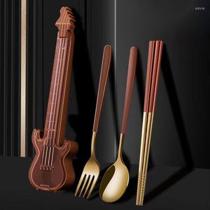 Dijksiesets 304 roestvrijstalen gitaar Gitaar Portable servies Set Fork Spoon Chopsticks Creative Gift Outdoor Travel 3 -stukje