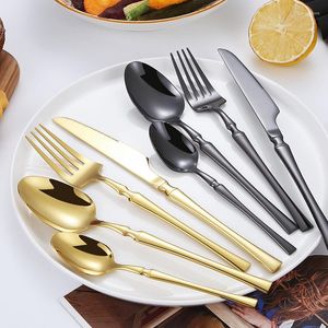 Ensembles de vaisselle 4pcs Saigetware Set avec steak couteaux miroir en acier inoxydable polie fourchette et ustensile de cuisine ￠ la cuill￨re pour la maison El