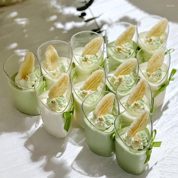 Ensembles de vaisselle 50pcs 80ml Mini tasses à Dessert en plastique élégant clair incliné Parfait apéritif tasse gelée pouding Mousse