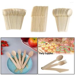 Ensembles de vaisselle 50pcs / set Dlipnosable Wooden Cutlery Forks / Cversons / Cutters Couteaux Supplies Party