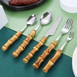 Ensembles de vaisselle 5pcs / set Bamboo Handle Couvreries en acier inoxydable Souppe à couteaux Soupon Salade en métal Fork Fork pour El