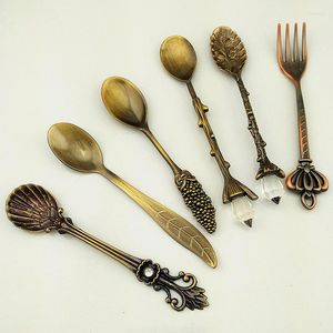 Dinware sets 6pcs/set vintage koninklijke stijl keuken eetbar brons gesneden kleine koffie bestek dessert set vorken lepels lepels