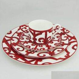 Ensembles de vaisselle Assiette à dîner en porcelaine espagnole Plat à grille rouge espagnole Art Design Ensembles de vaisselle 211012 Livraison directe Cuisine de jardin à domicile, Din Dh3R8