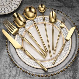 Dijksets Bright Gold 1810 Roestvrij staal Luxury Keergerei E uiting Keergerei Mes Lepel Fork Chopsticks Flatare Set Dishwasher Safe 230324