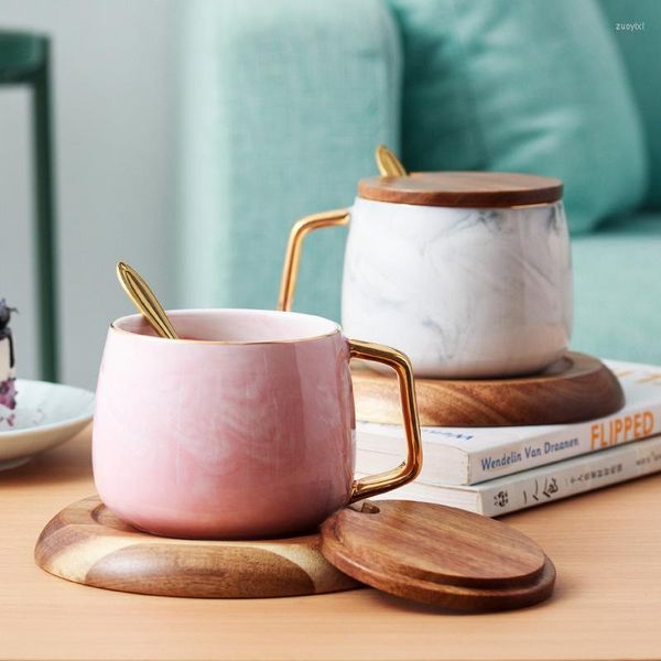 Ensembles de vaisselle tasse en céramique soucoupe marbrée tasse thé rond service à café forme créative Couple noir bord doré tasses à thé avec support