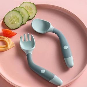 Ensemble de vaisselle pour les enfants Apprenant à manger des fourchettes de table et des cuillères à la formation de la cuillère à soupe de silicone flexible en silicone