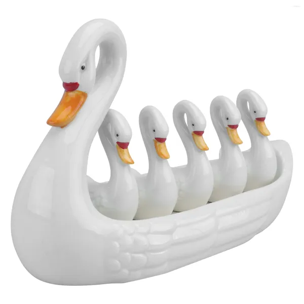 Conjuntos de vajilla Juego de resto de palillos Platos japoneses Soporte de cerámica Decoración en forma de cisne Palillos Animal Porcelana blanca Suministro de cocina creativo