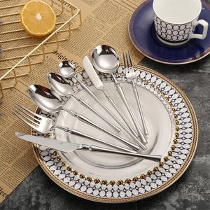 Juegos de vajilla Diseñador Juego de cubiertos de plata Acero inoxidable Clásico de alta calidad Tenedor de cocina Cuchara Cocina de lujo Utensilios de cocina OA50DS