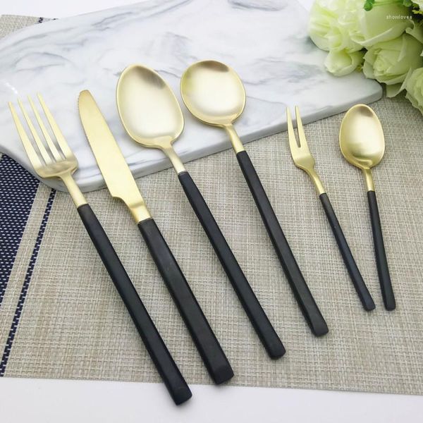 Juegos de vajilla Elegante portugués occidental Cubiertos de oro Cuchillo Postre Tenedor Juego de vajilla Mango de grácil negro Cuchara para sopa 6pcs / Set