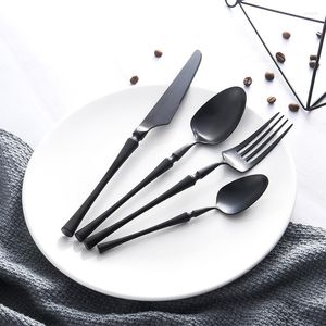 Dijkartikelen Sets Europees Matbushed Bushed Knife Roestvrij staal Small Taille Lepel AFBEELDING STRUKKEN UPSCHAP STEAK EL Western Style Fork 4pcs