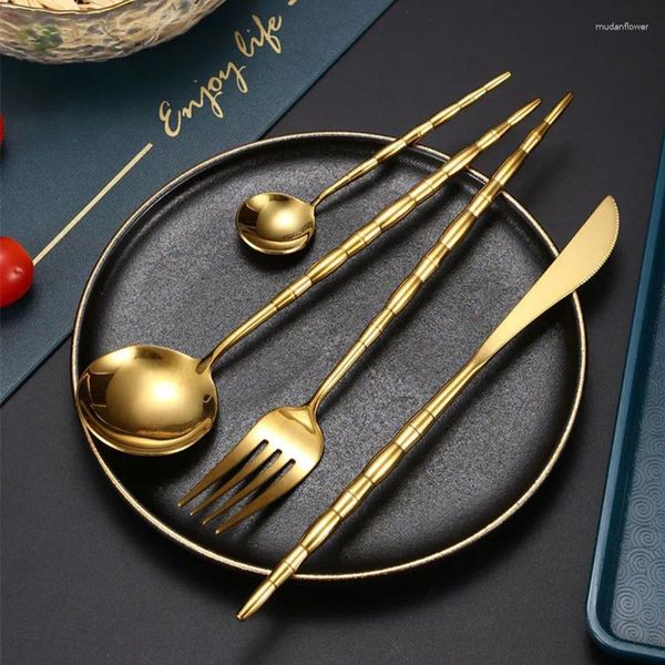Ensembles de vaisselle Gold Creative 304 Ensemble de vaisselle en acier inoxydable Set Bamboo Handle Western Round Head Spoon Knife Fork Cutlery for Kitchen