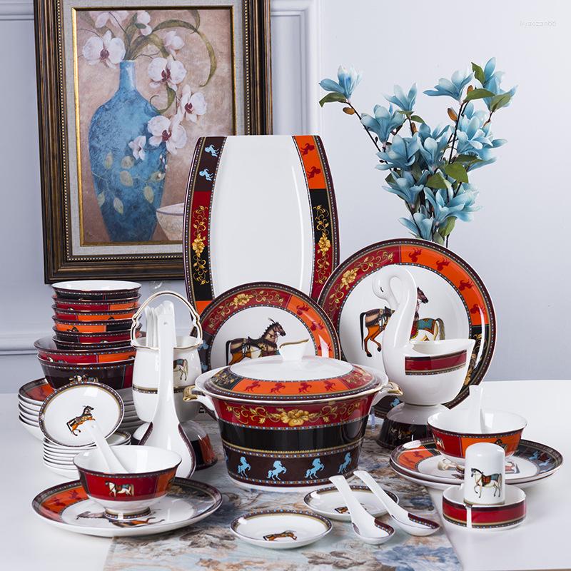 Ensembles de vaisselle Jingdezhen 60 pièces ensemble de vaisselle en porcelaine d'os plats en céramique cadeau chinois de ménage