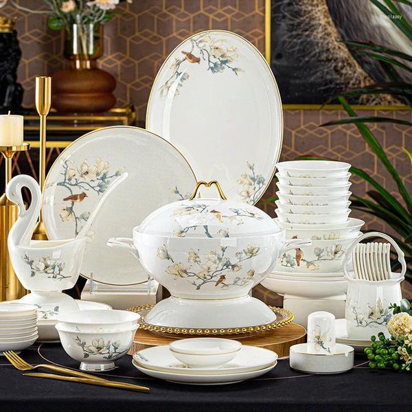 Conjuntos de vajilla Jingdezhen Bone China Tazón y plato Set Hogar de alta gama Chino Arroz pintado en oro Boda Regalo de inauguración Pestaña de compra