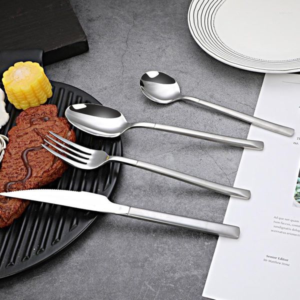 Ensembles de vaisselle Jishi 304 Couverts En Acier Inoxydable Couteau Fourchette Et Cuillère Knight Series Western Set Steak El Gift Forks Are Appl