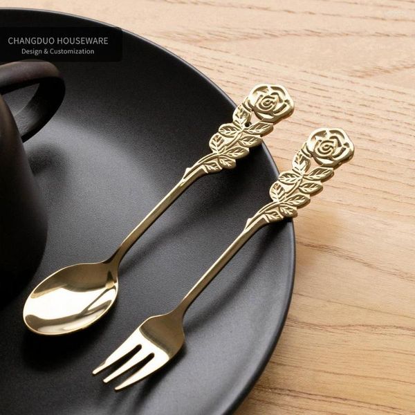 Ensembles de vaisselle léger luxe rétro en acier inoxydable cuillère et fourchette ensemble fait à la main Rose sculpture cuisine vaisselle accessoires de photographie