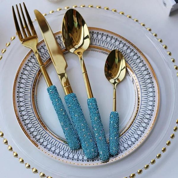 Conjuntos de vajillas Luxury Blue Diamond Knife Spoon Tableware Juego de vajillas Sparking Bling Western Steak Flateware para decoración de la mesa de la cocina