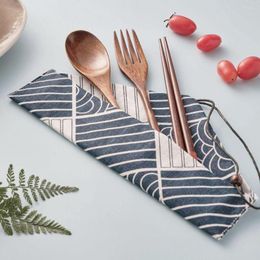 Ensembles de vaisselle Kit de couverts en bois portables Outils de repas de déjeuner Fourchette Cuillère Baguettes Vaisselle d'extérieur avec sac en tissu Cadeau de pique-nique