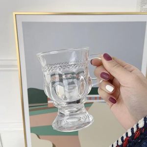 Dijkartikelen sets retro mini middagbeker met rode wijn persoonlijkheid glas barnsteen goud drink ware reliëf koffie melk thee -apparaat